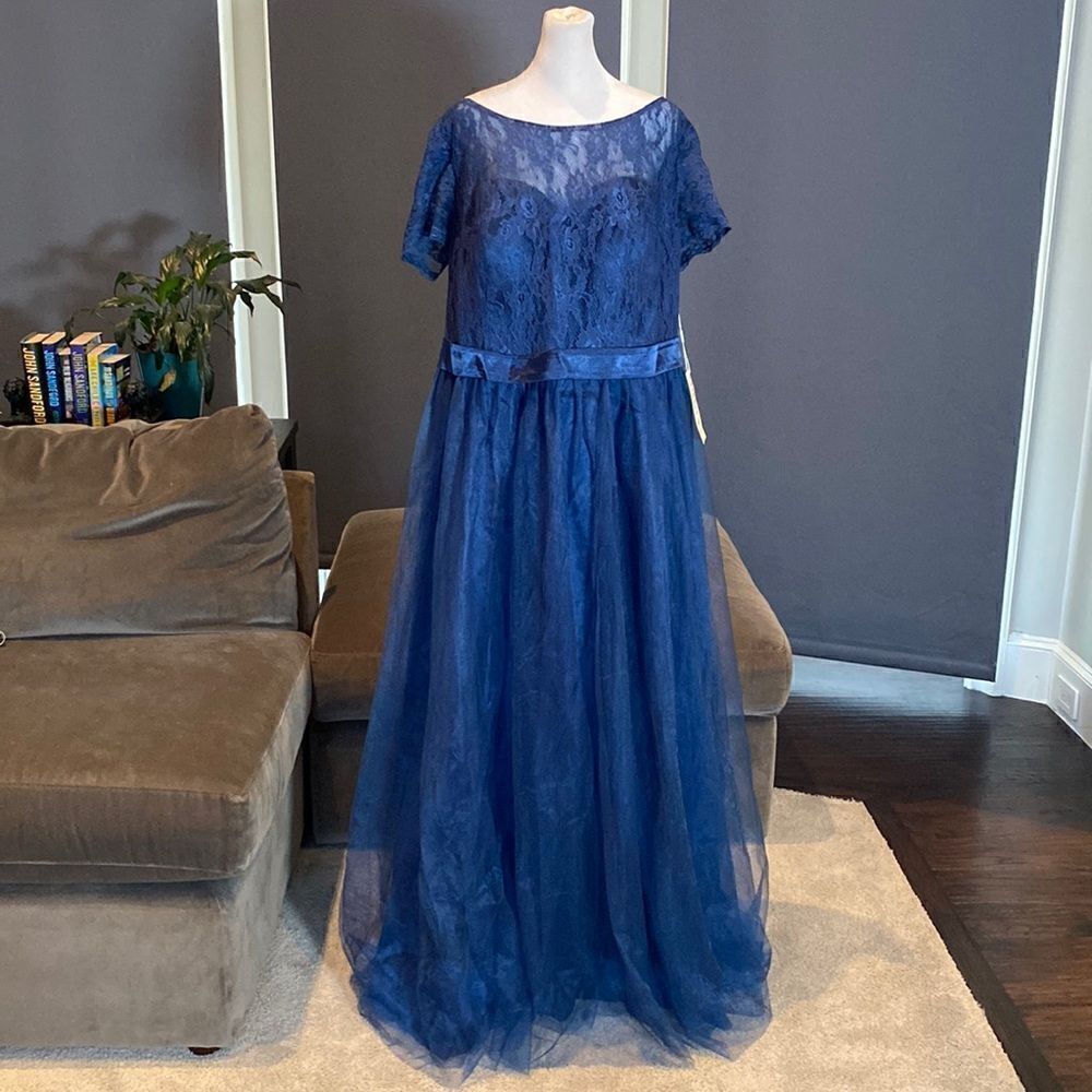 Women’s Blue Full Length Tulle & Lace Sort Sleeve Bridesmaid Dress Size XL NWT
